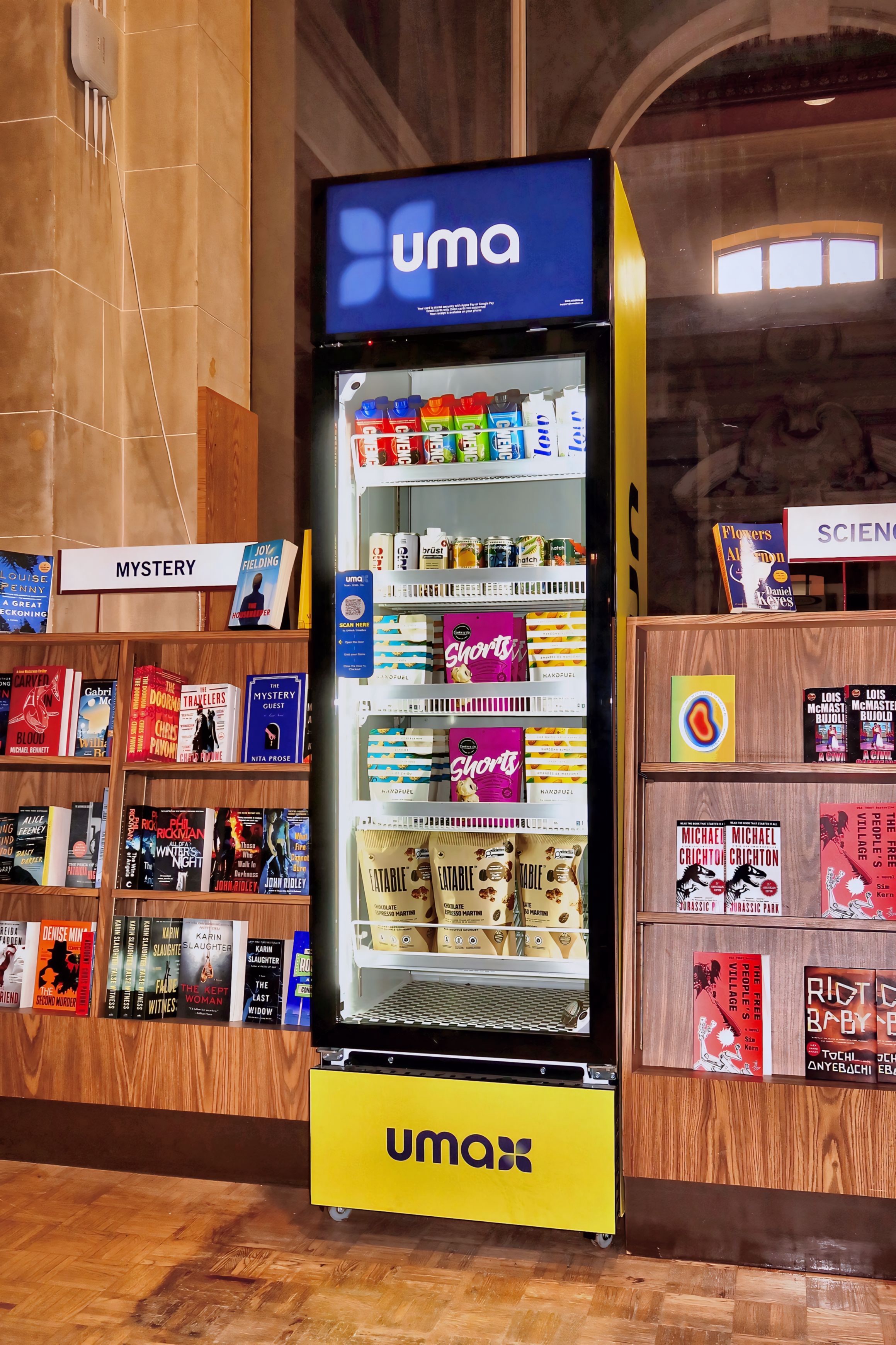 Uma cabinet deployed at the University of Toronto Bookstore
